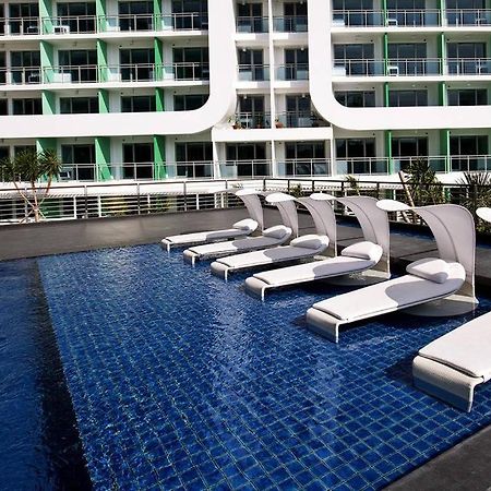 Azure C5 Man-Made Beach Balcony Multiple Units Manila Exteriör bild